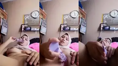Bokep Ukhti Jilbab Cantik Ketagihan Colmek Amatir