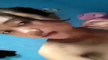 Dokumentasi Gadis Cantik Live Kasur Pink