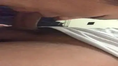Gadis Cantik Pasrah Servis Kasur Peraduan