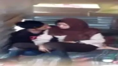 Ukhti Hijab Cantik Pasrah Goyang Kasur Bareng Pacar